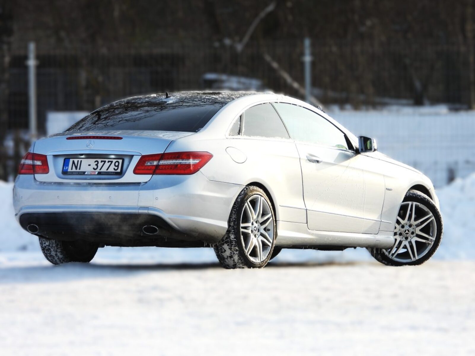 MERCEDES BENZ E350