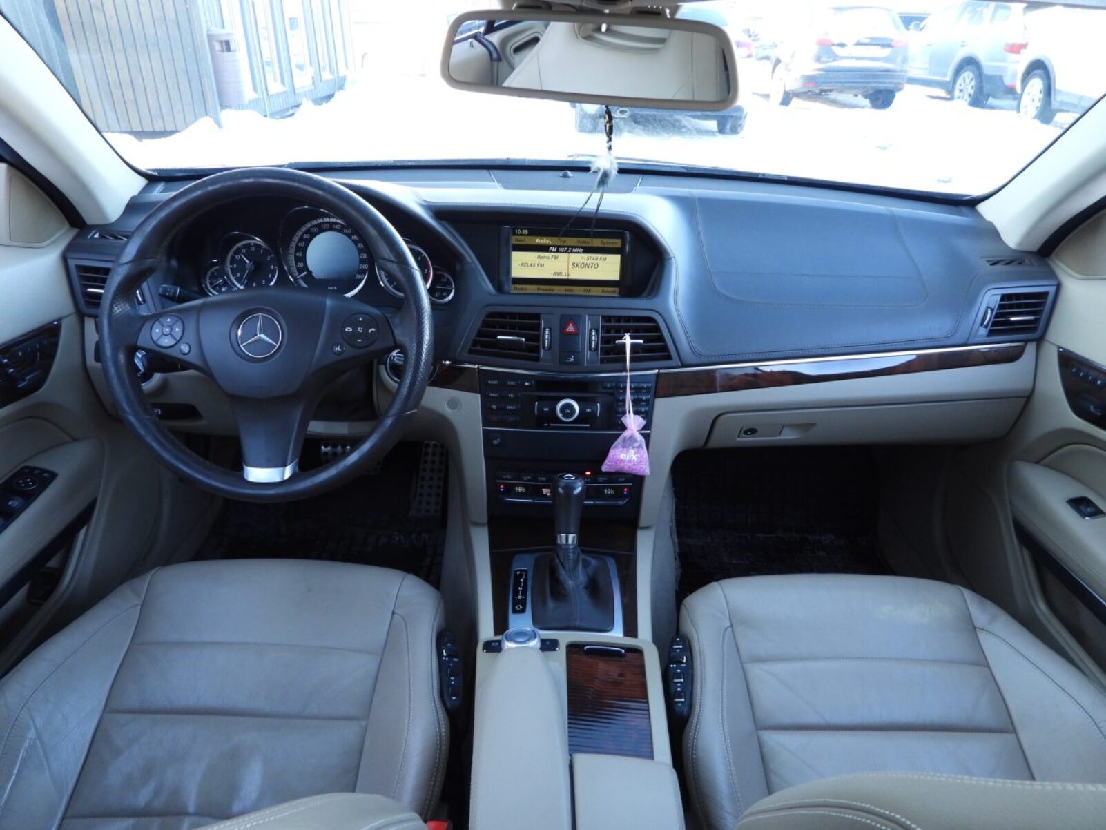 MERCEDES BENZ E350