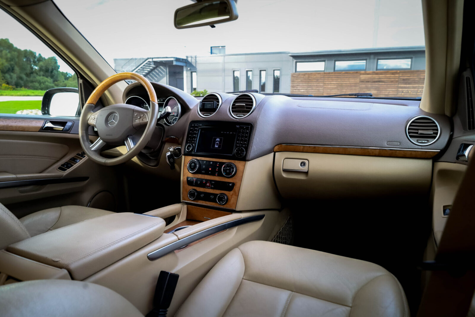 MERCEDES BENZ GL320