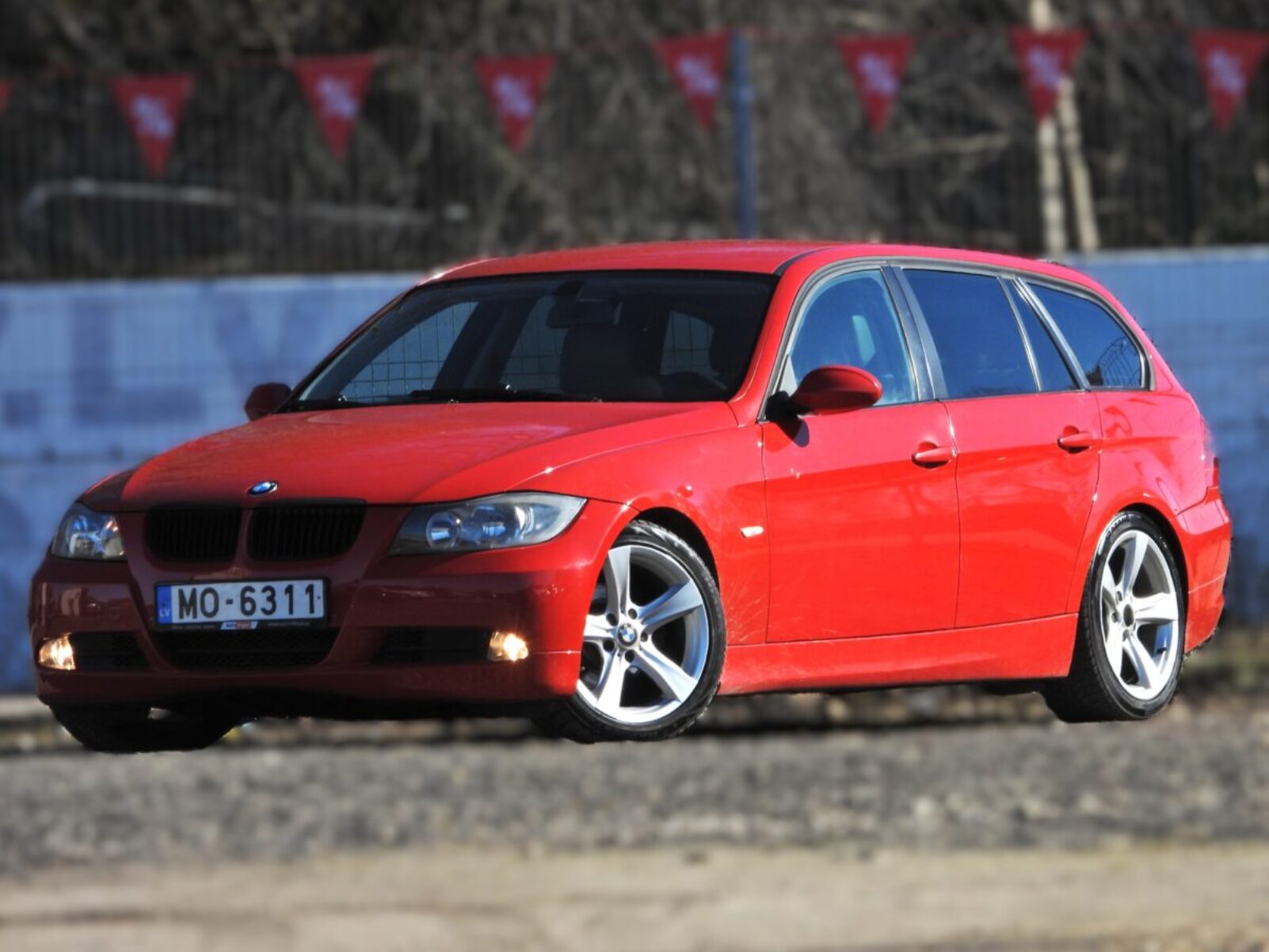 BMW 320