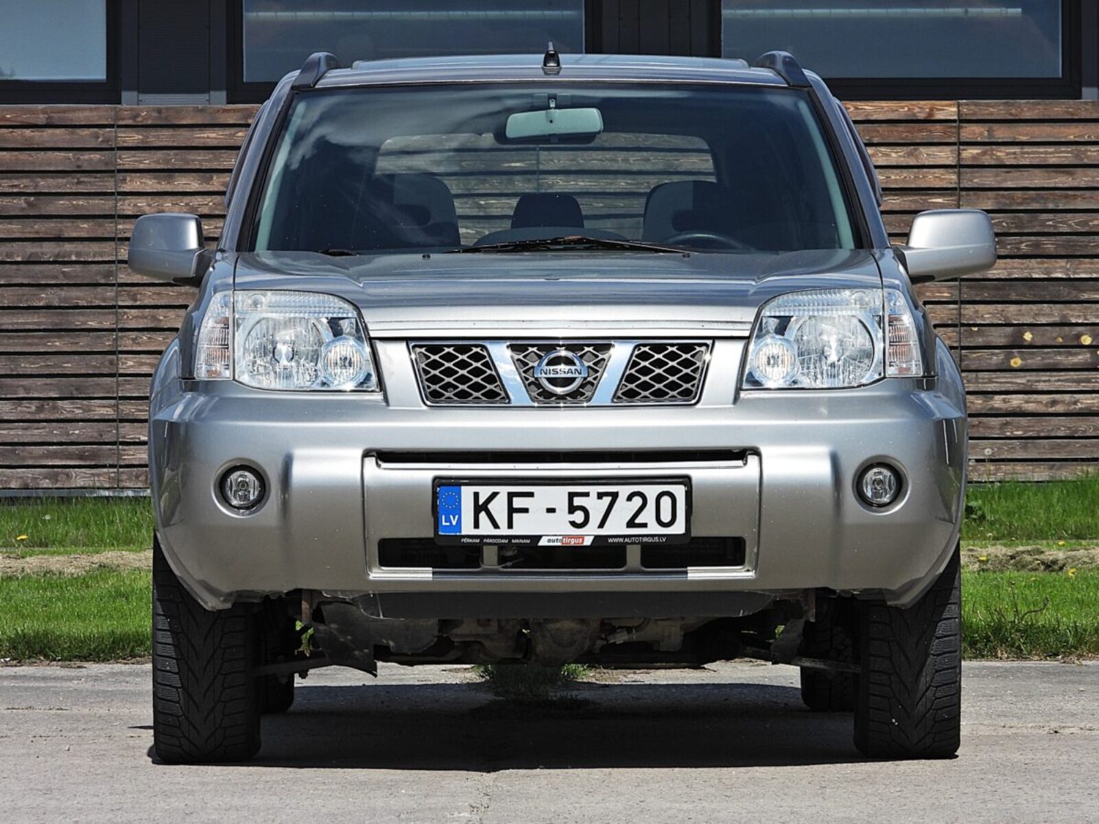 NISSAN X-TRAIL