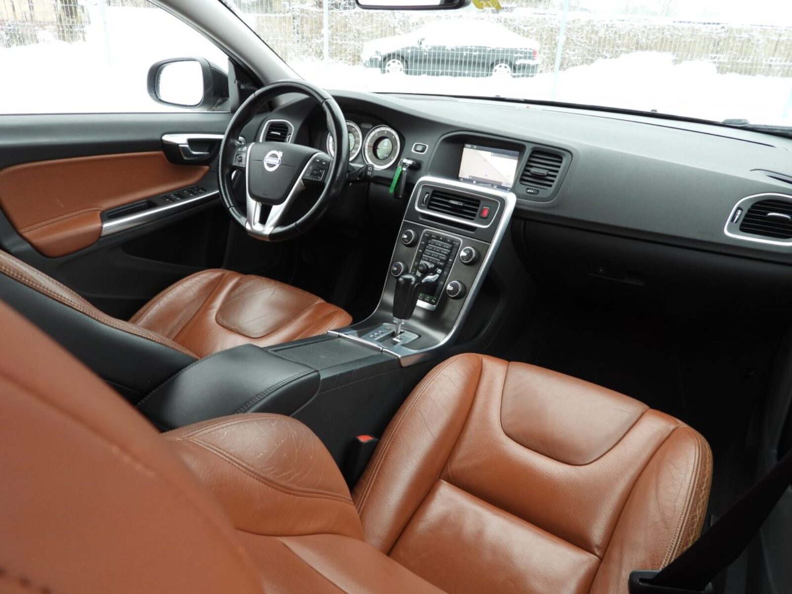 VOLVO V60