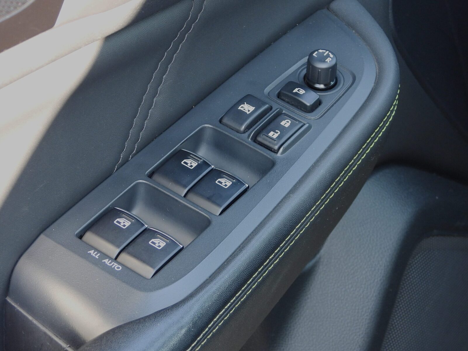 SUBARU OUTBACK
