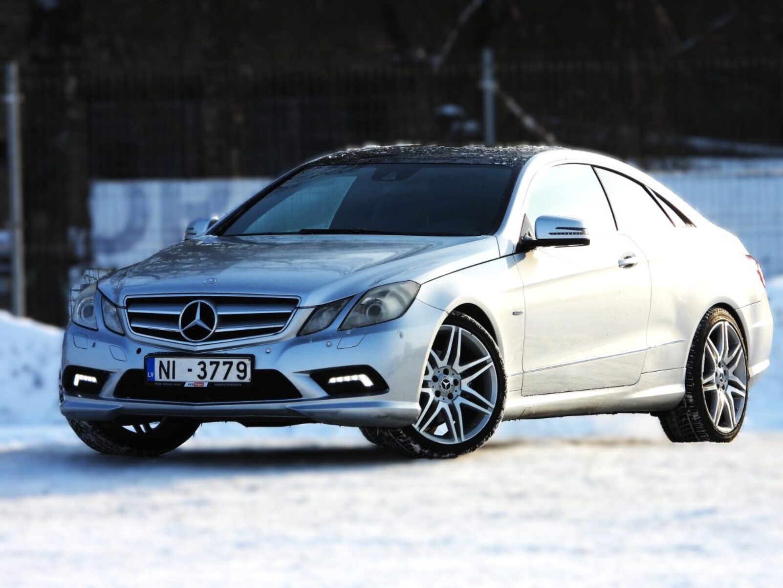 MERCEDES BENZ E350