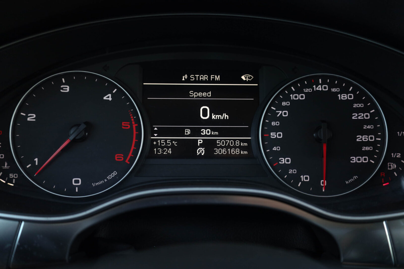AUDI A6 AVANT