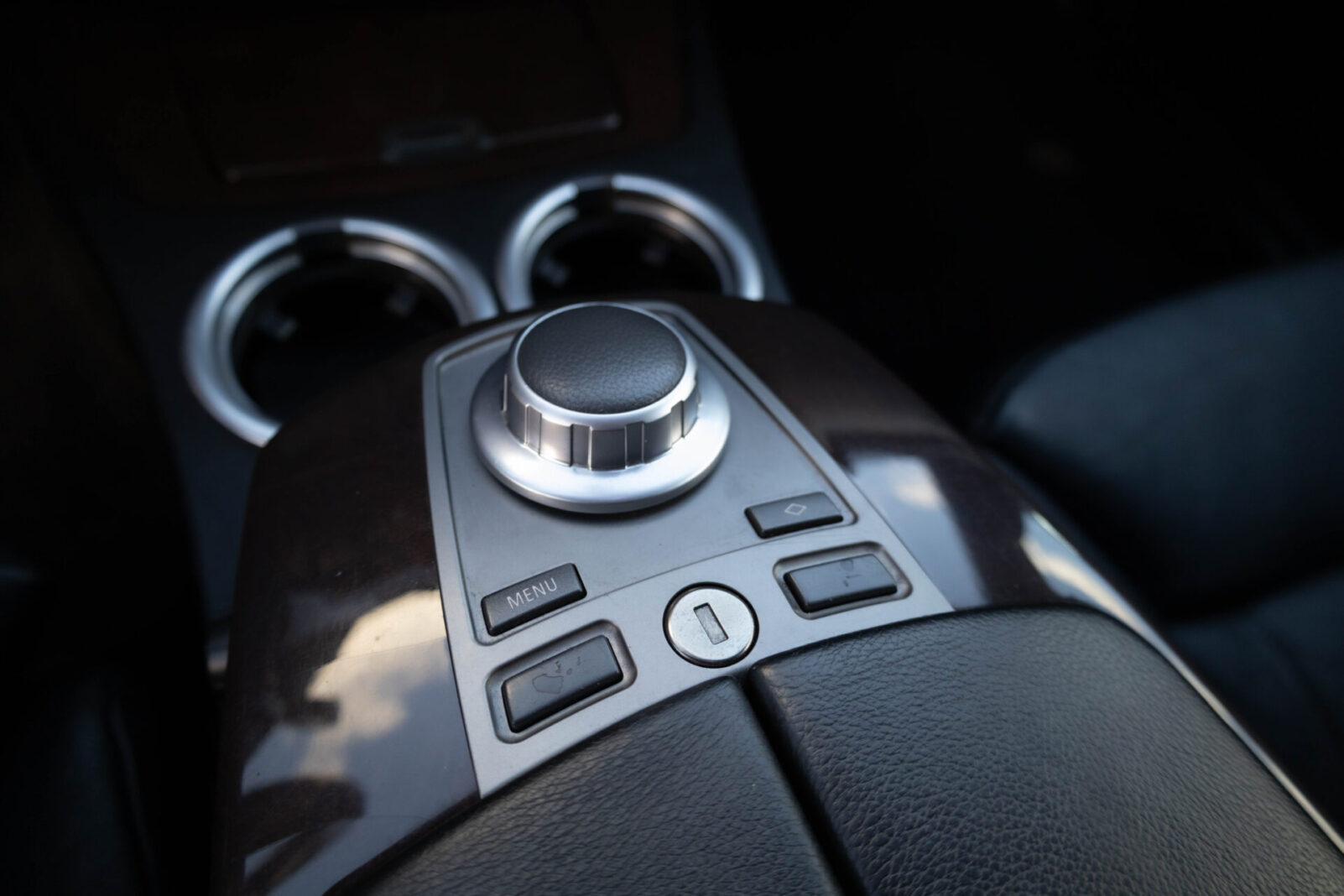 BMW 730