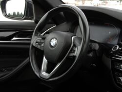 BMW 520I