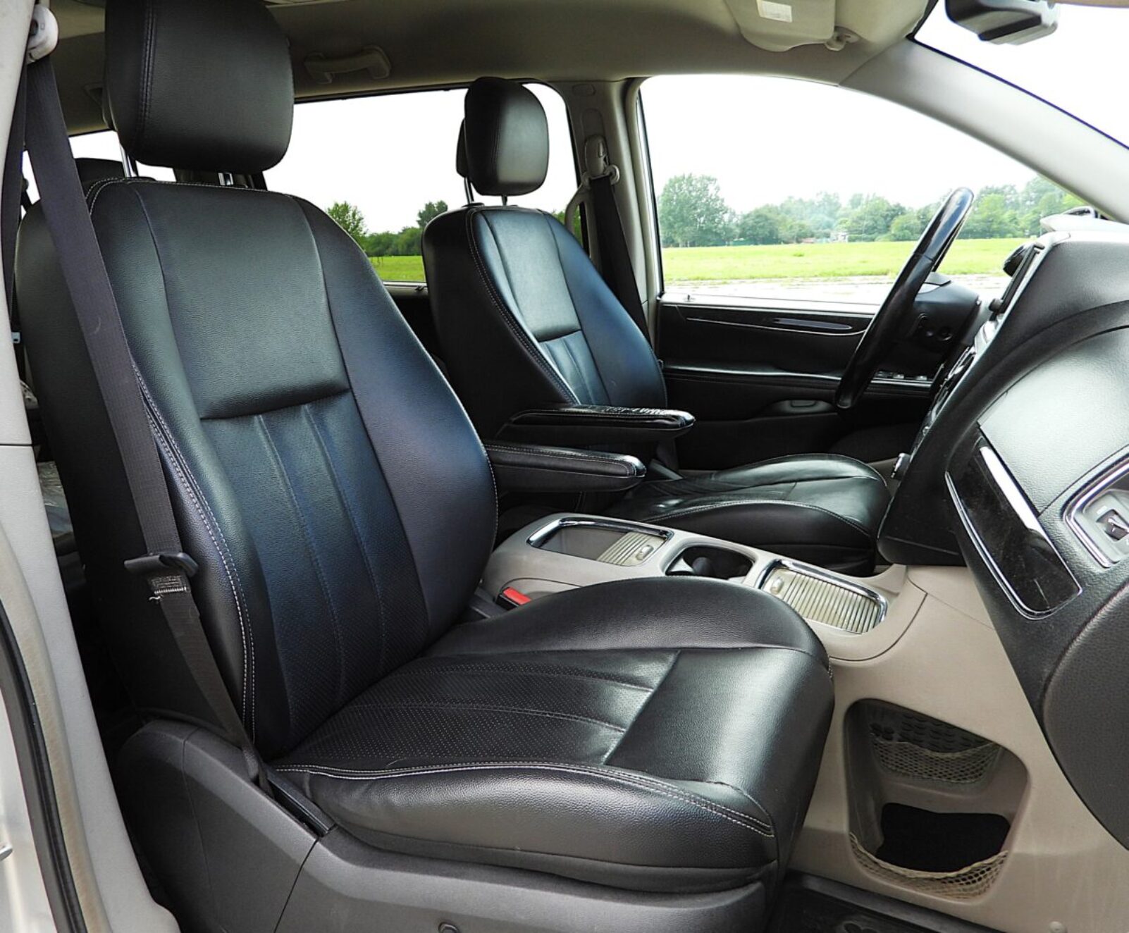 LANCIA VOYAGER