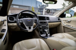 VOLVO V60 PLUG IN HYBRID