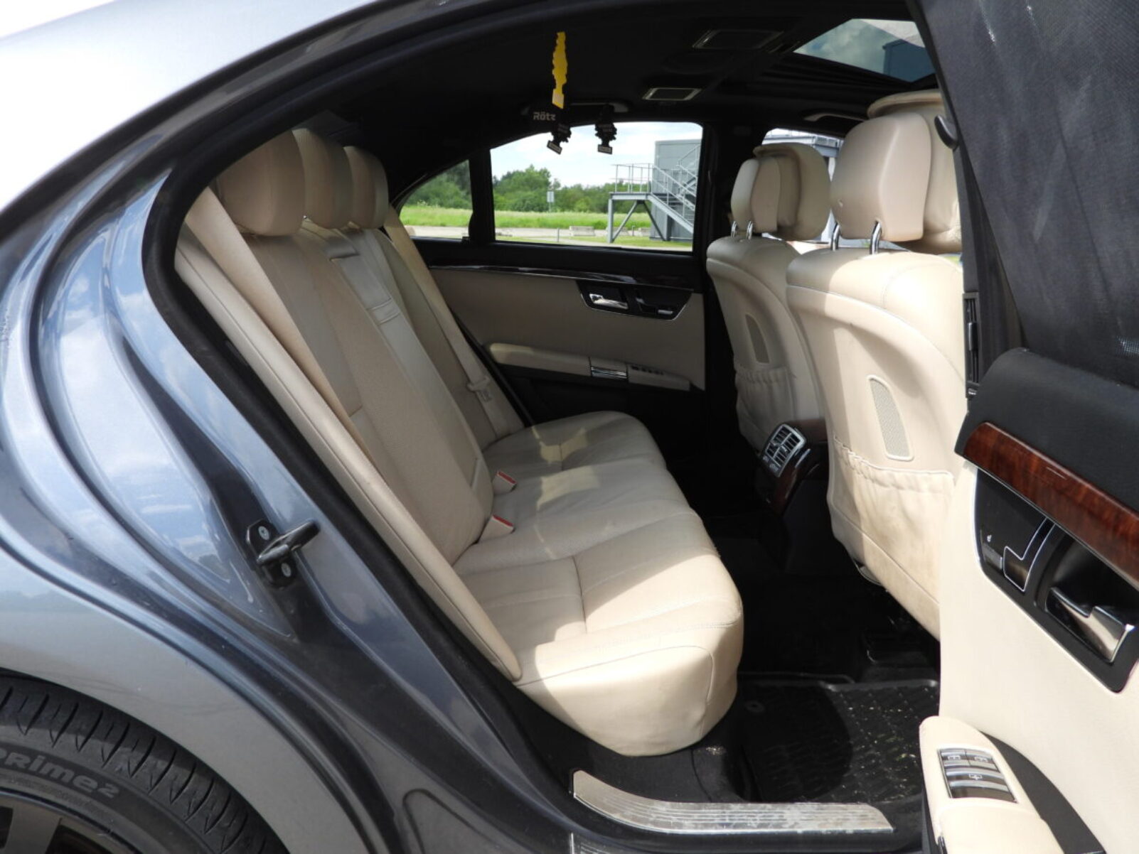 MERCEDES BENZ S320