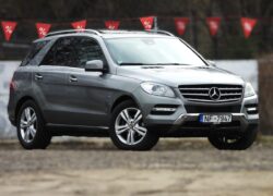 Mercedes-Benz ML350