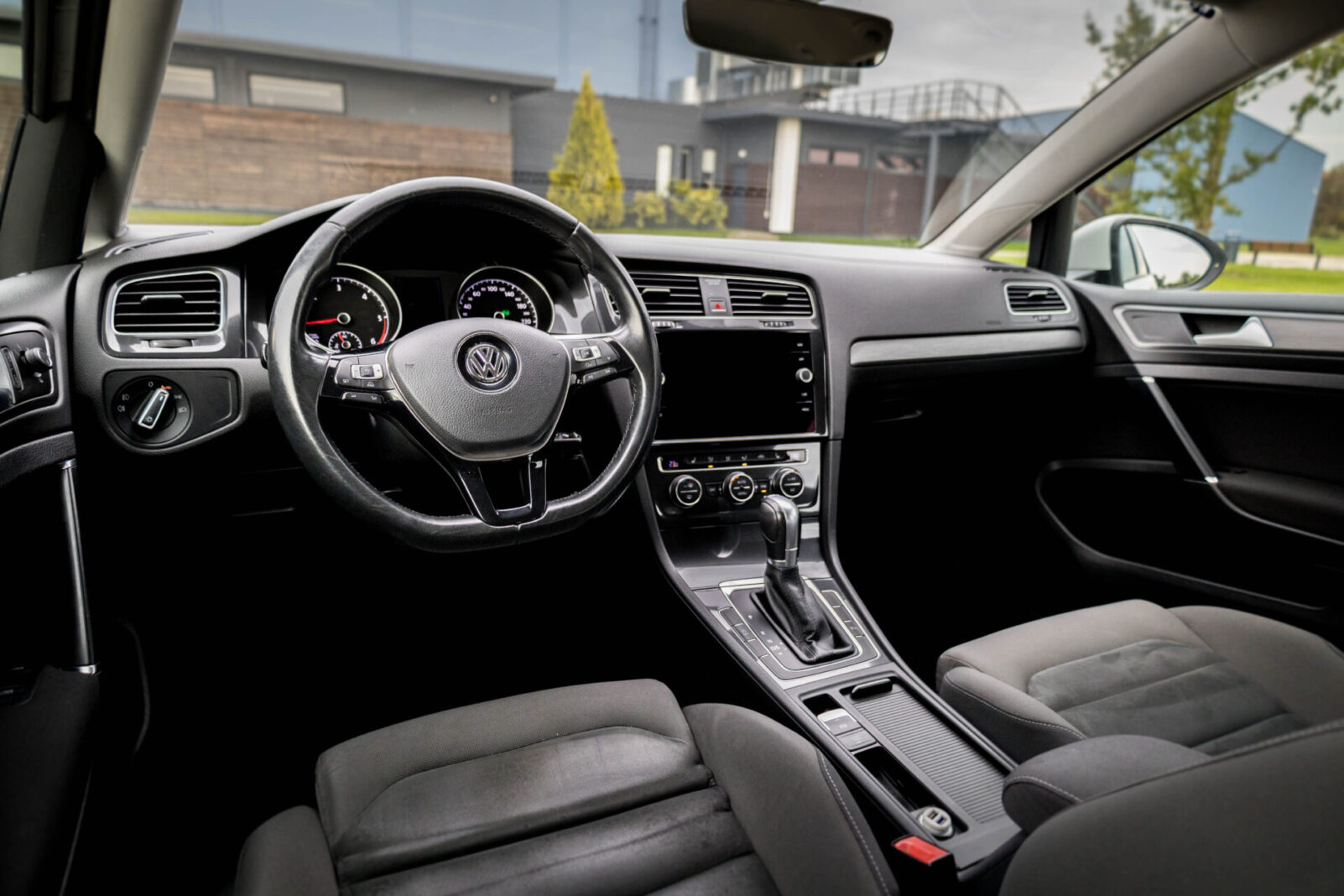 VW GOLF