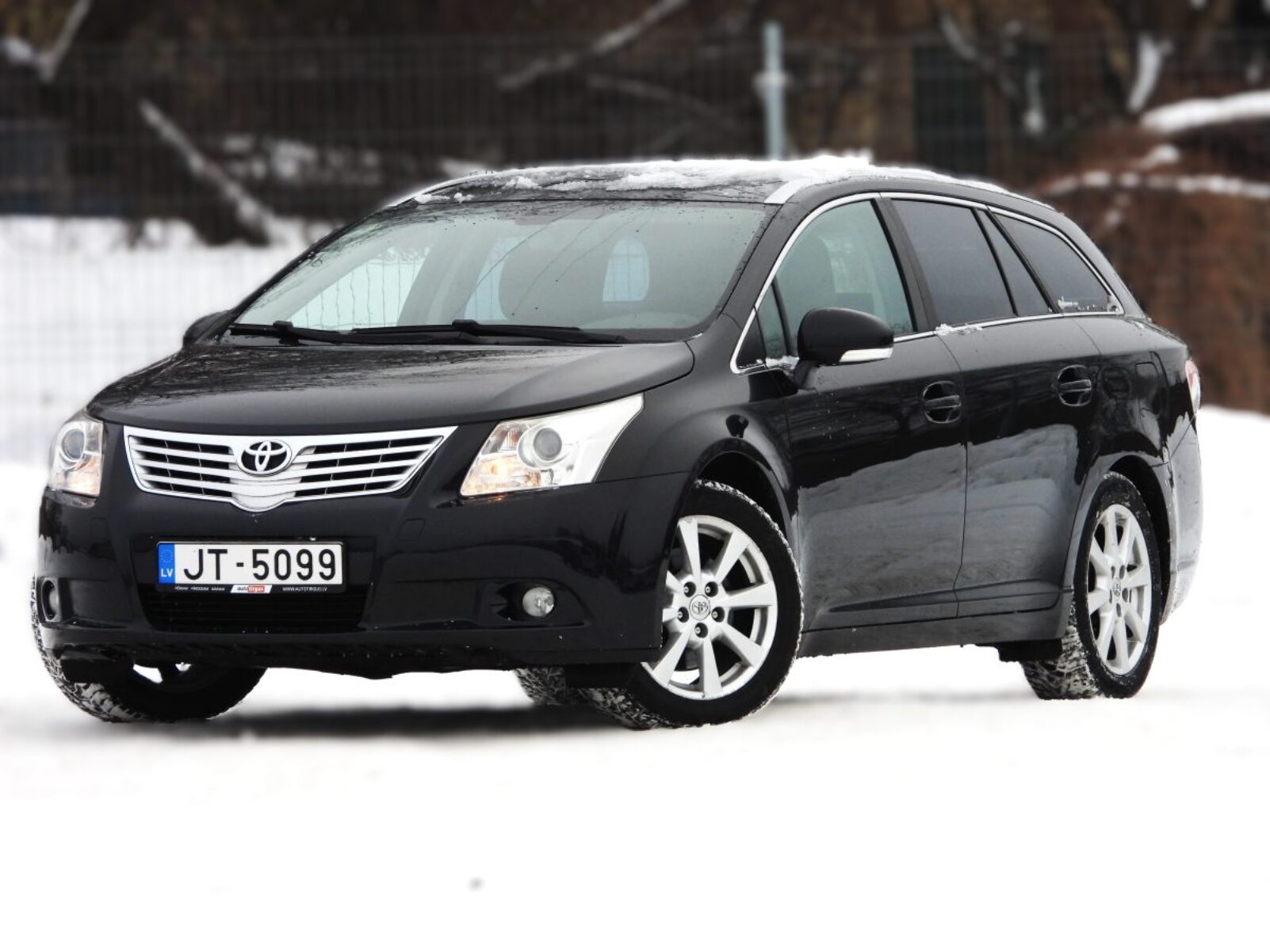 TOYOTA AVENSIS