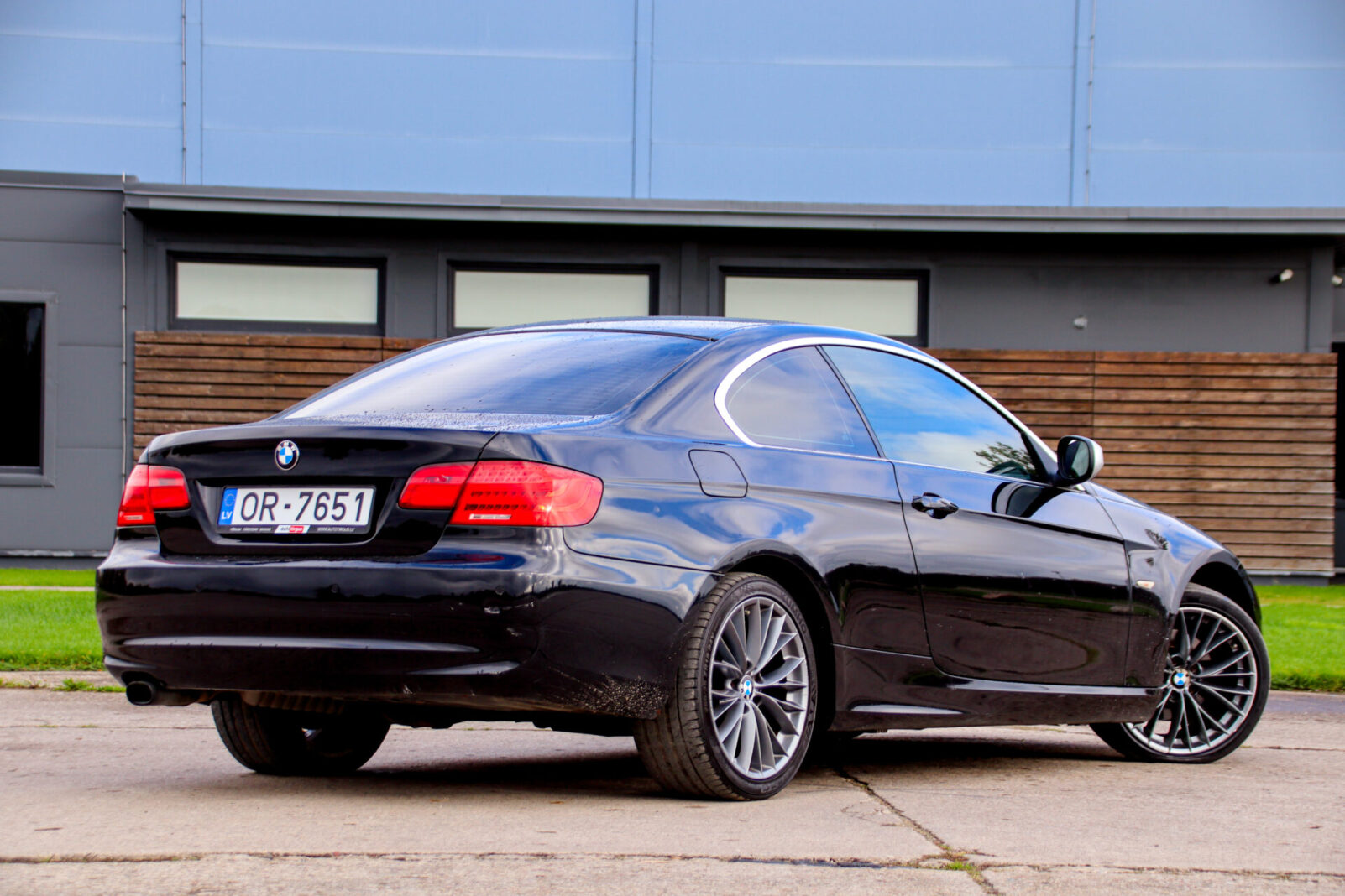 BMW 320