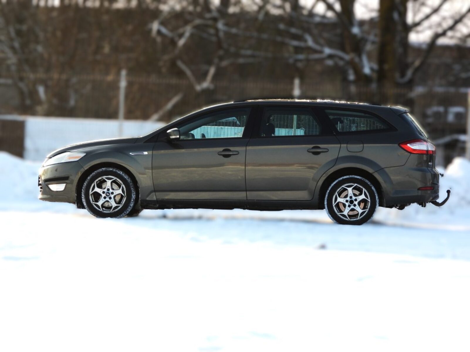 FORD MONDEO