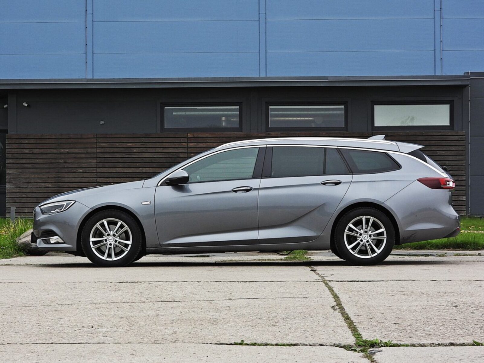 OPEL INSIGNIA SPORTS TOURER