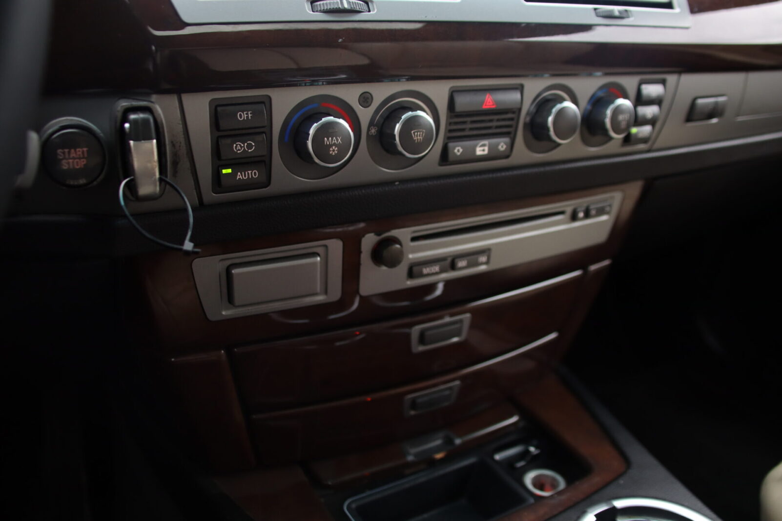 BMW 730