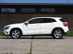 MERCEDES BENZ GLA 200
