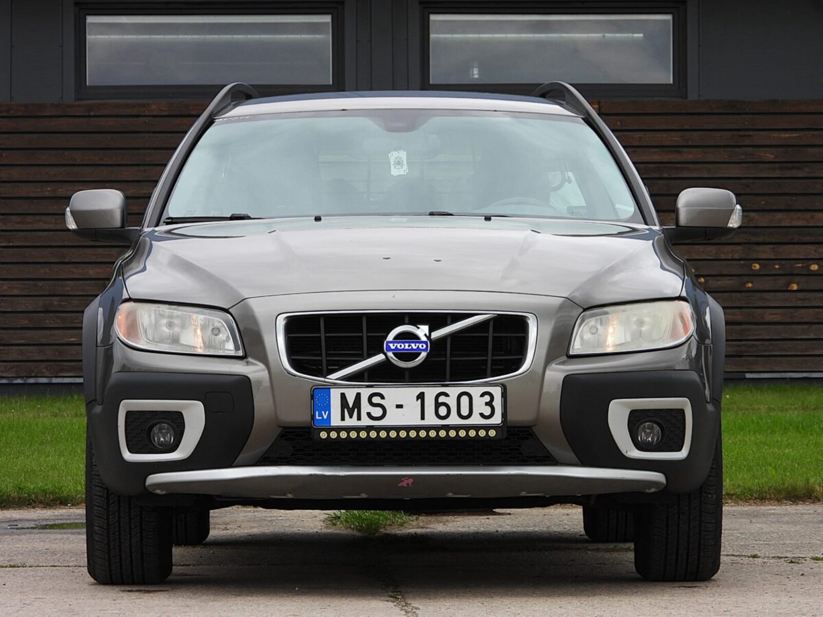 VOLVO XC70