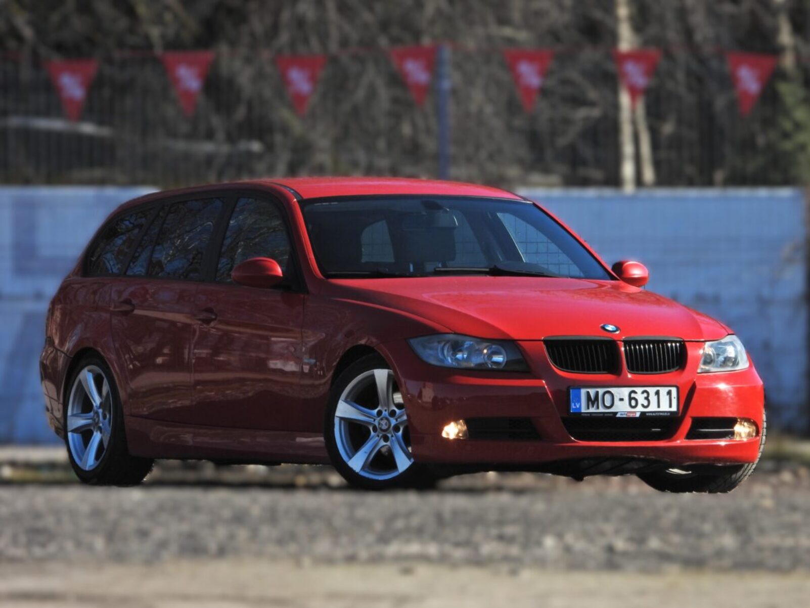BMW 320