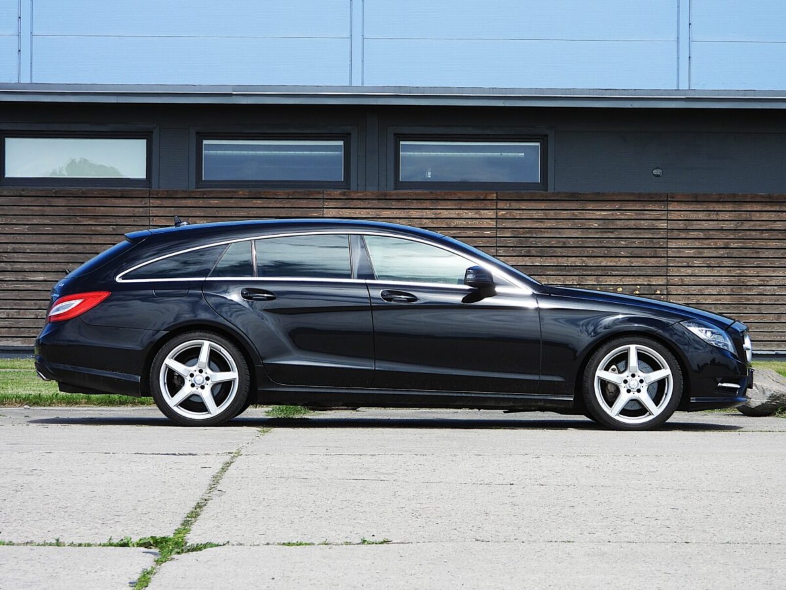 MERCEDES BENZ CLS350 AMG