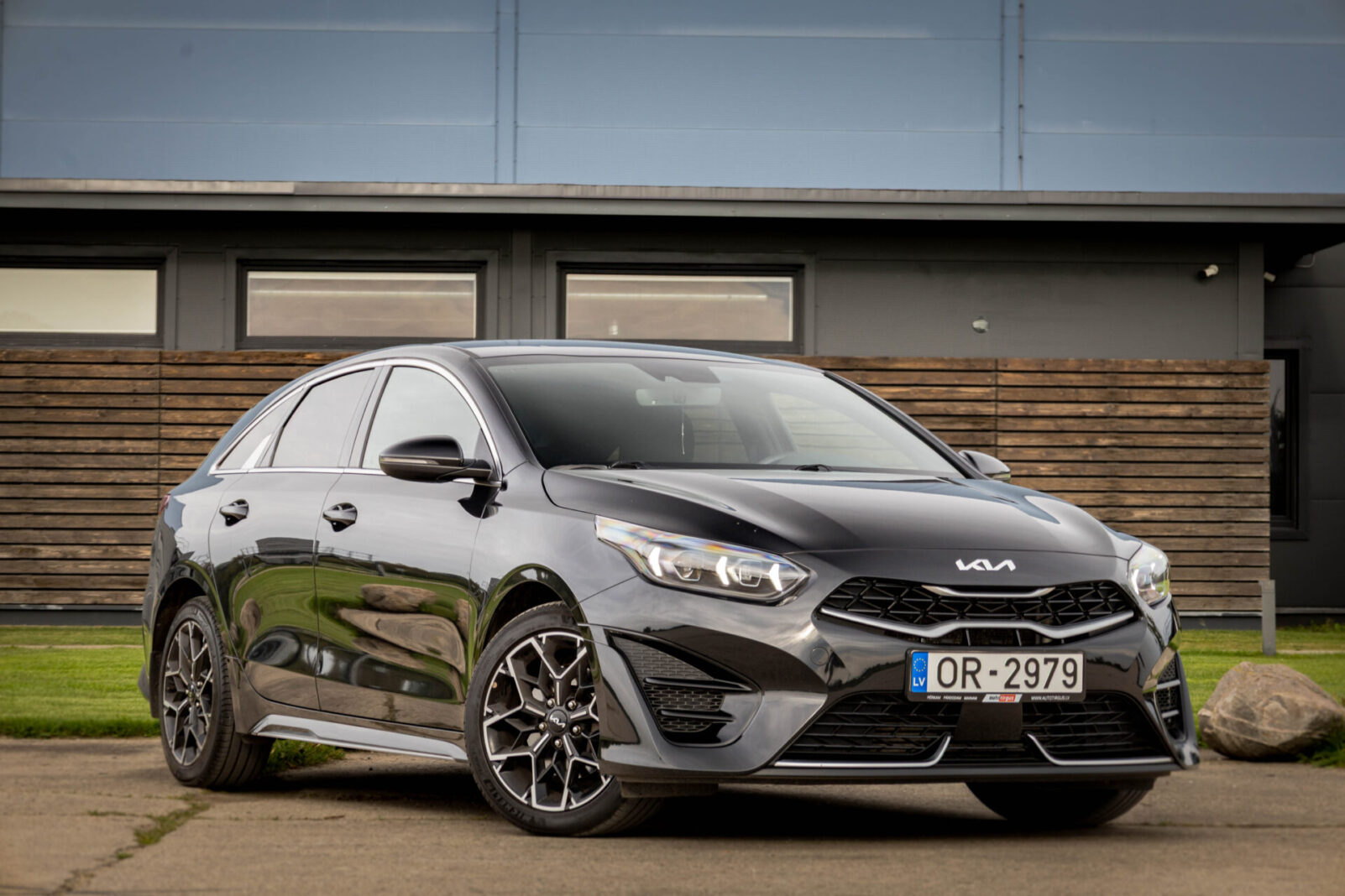 KIA PROCEED
