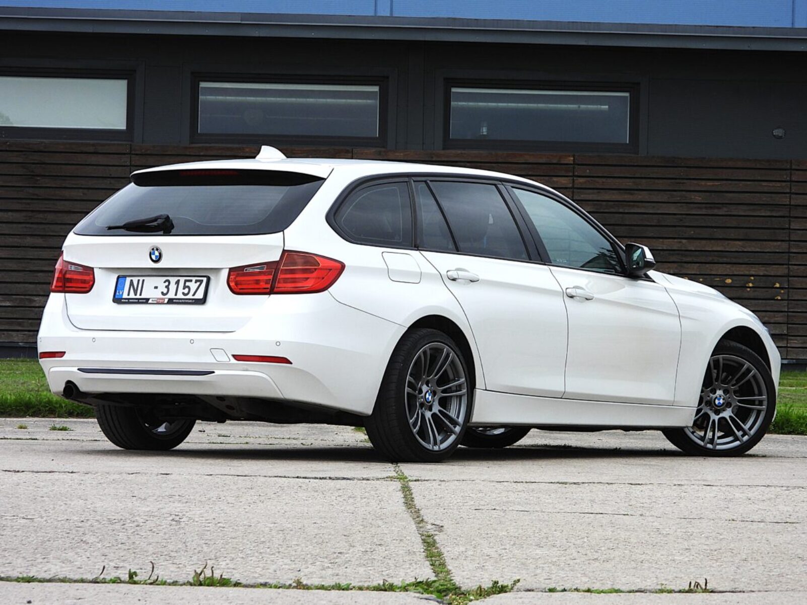 BMW 320