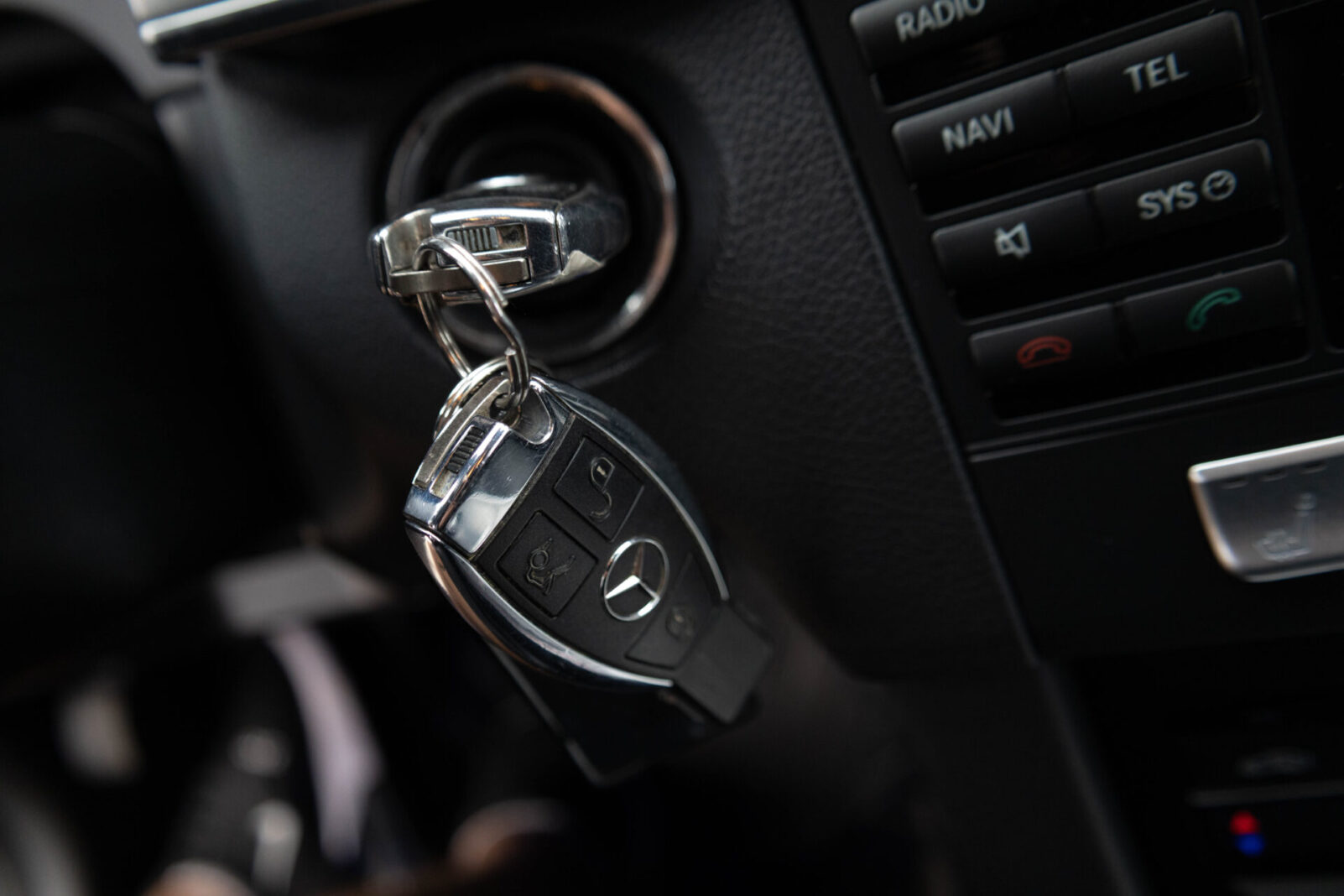 MERCEDES BENZ E200 CDI