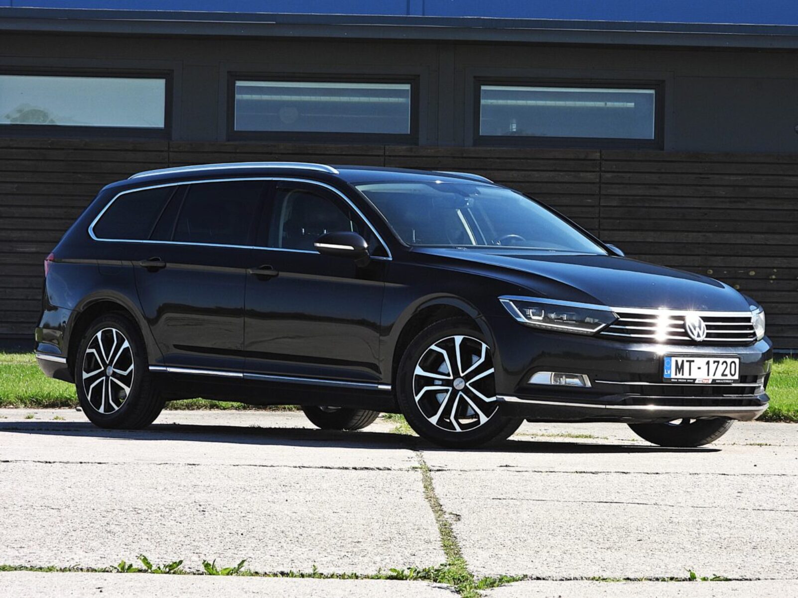 VW PASSAT