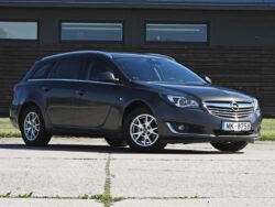 OPEL INSIGNIA