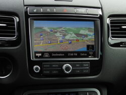 VW TOUAREG R-LINE