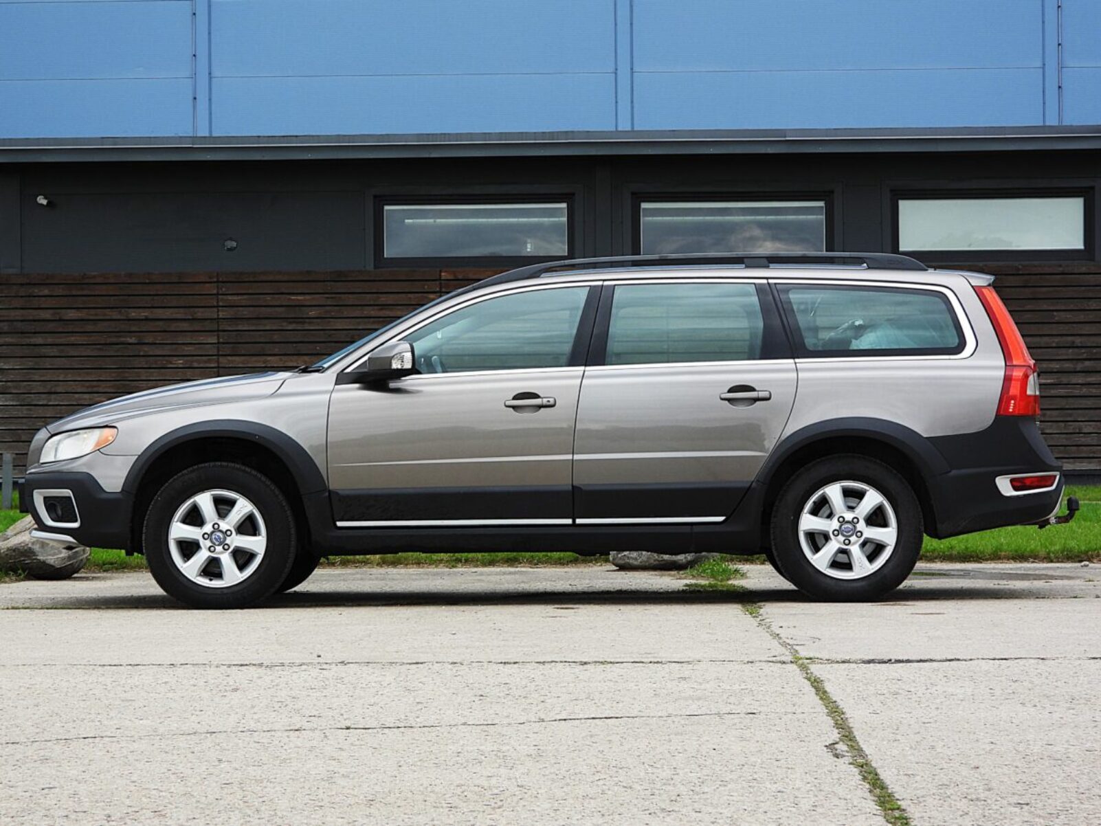 VOLVO XC70