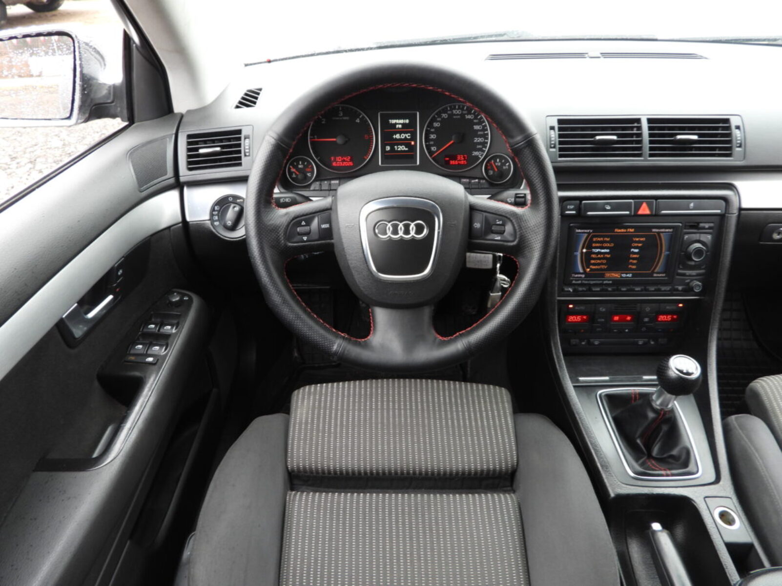 AUDI A4 S-line