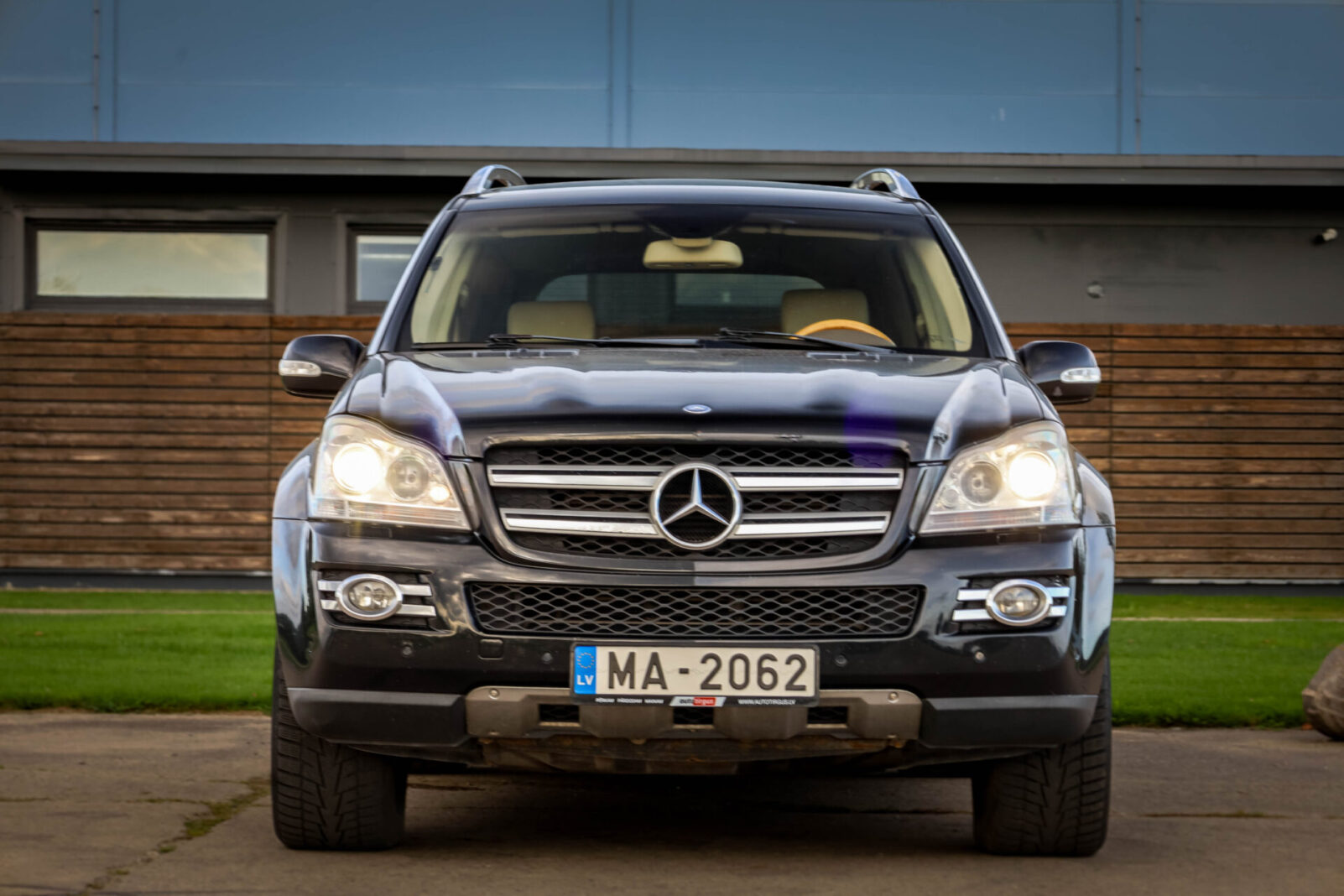 MERCEDES BENZ GL320