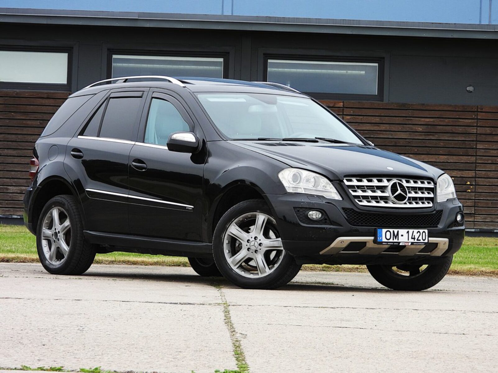 MERCEDES BENZ ML320