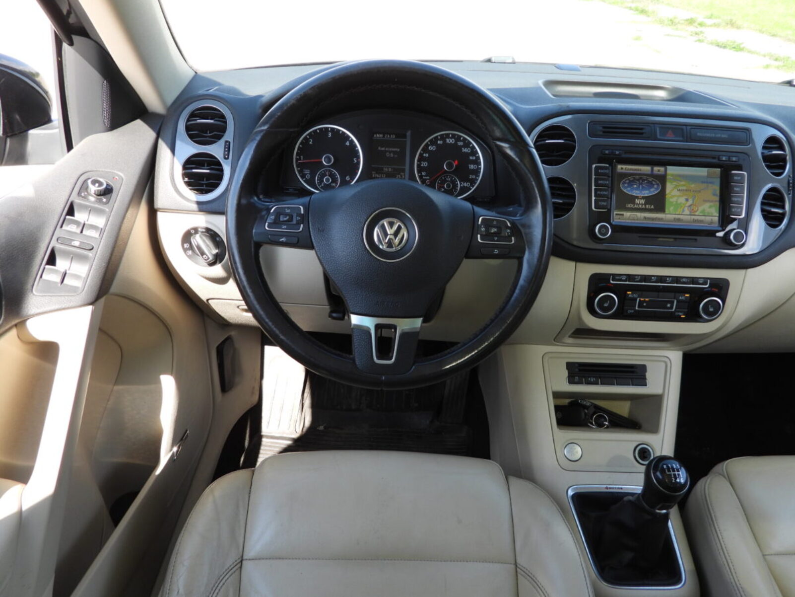 VW TIGUAN