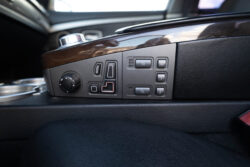 BMW 730