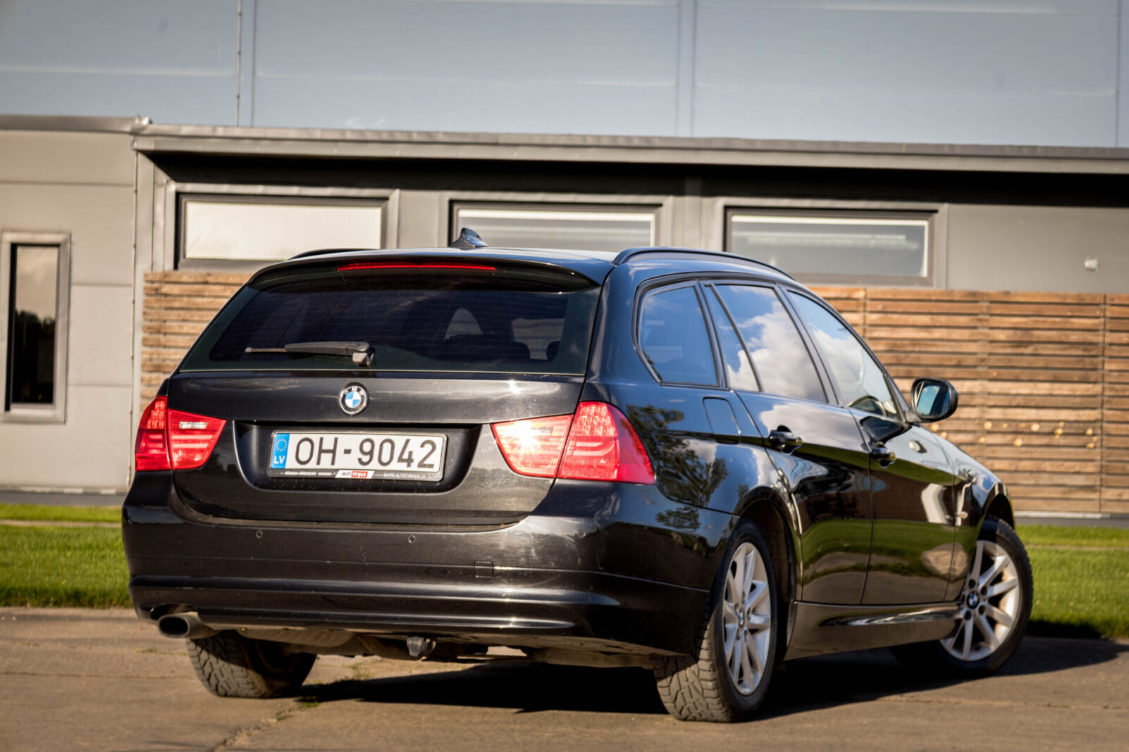 BMW 320