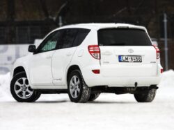 TOYOTA RAV 4