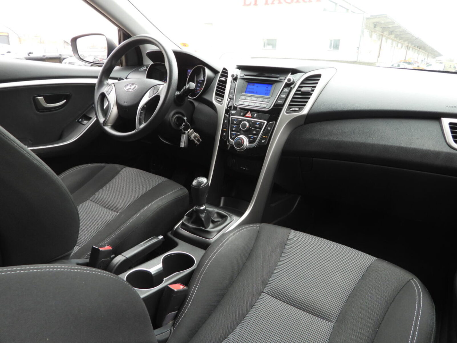 HYUNDAI I30