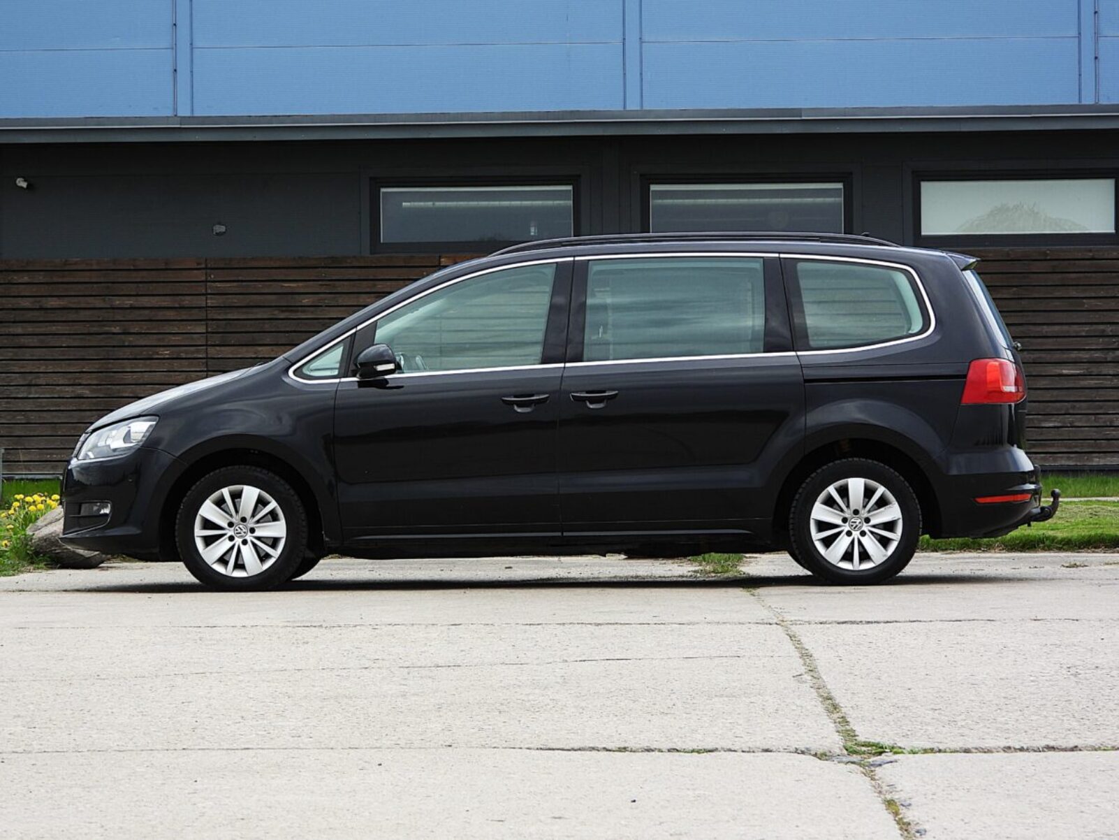 VW SHARAN