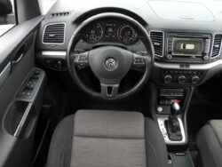 VW SHARAN