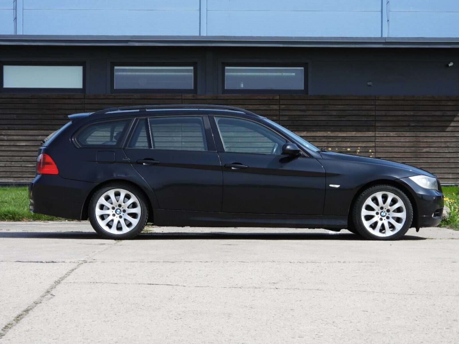 BMW 325