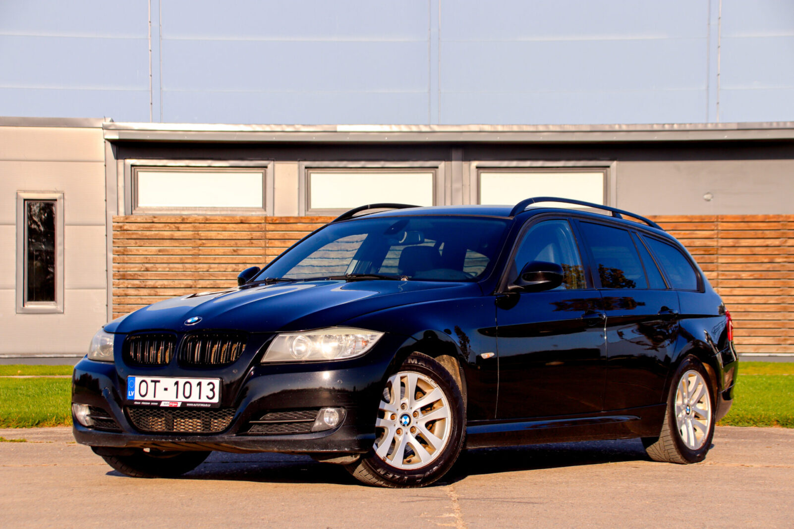 BMW 320