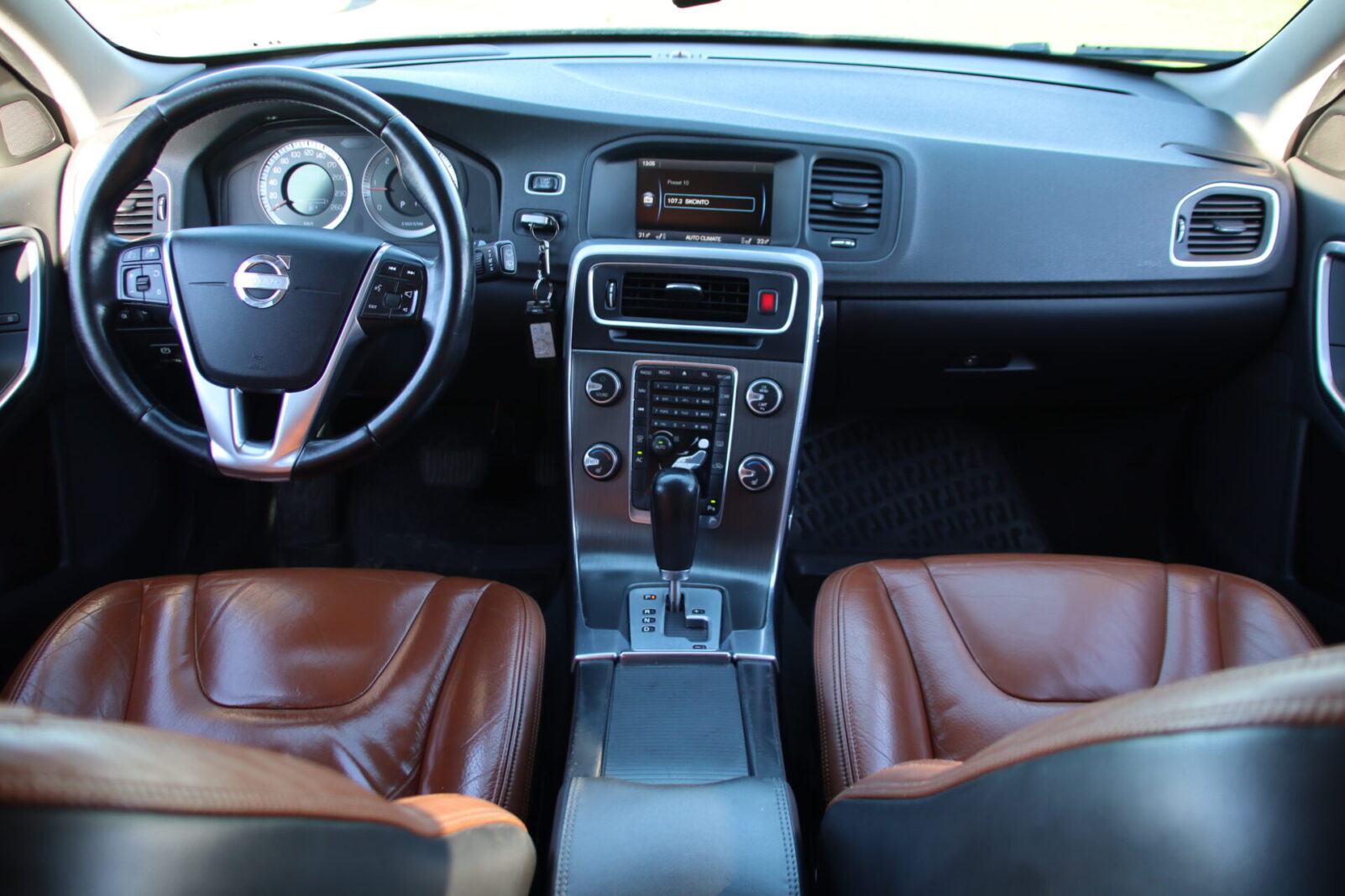 VOLVO V60