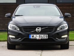 VOLVO V60 PLUG IN HYBRID