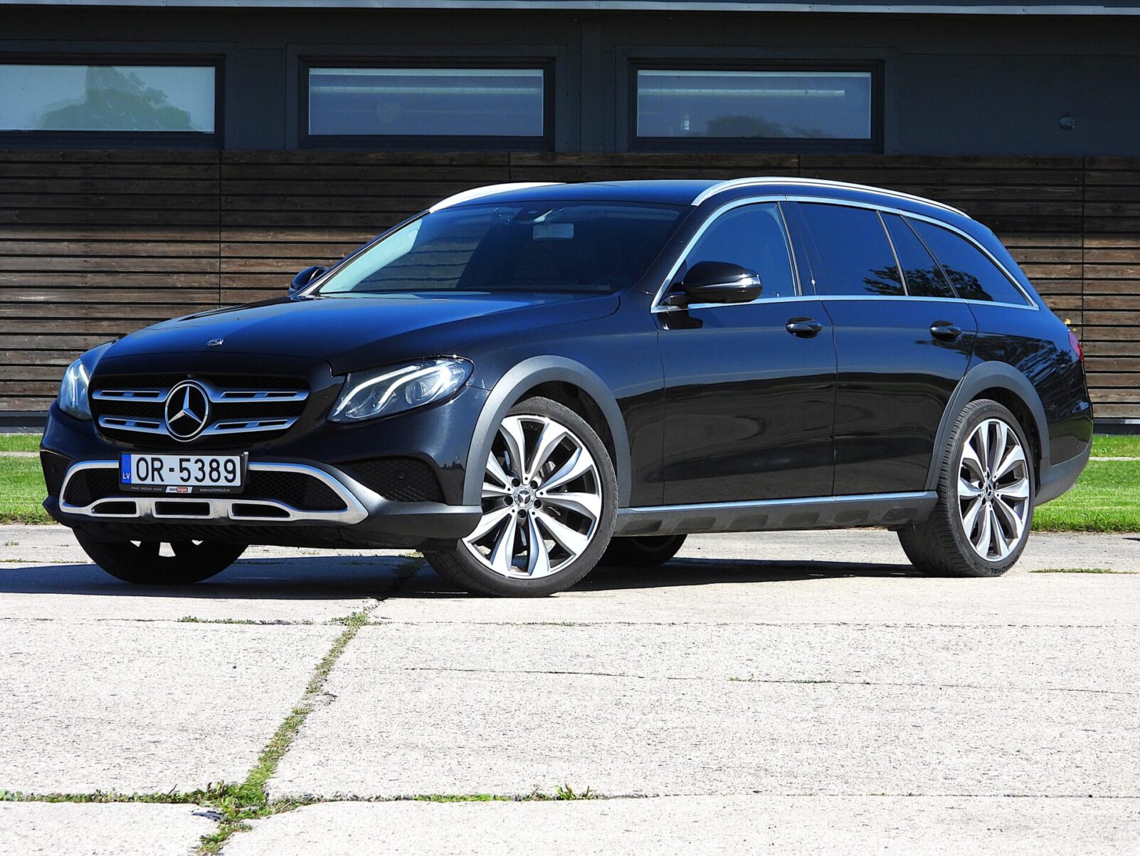 MERCEDES BENZ E220 4MATIC ALLTERRAIN