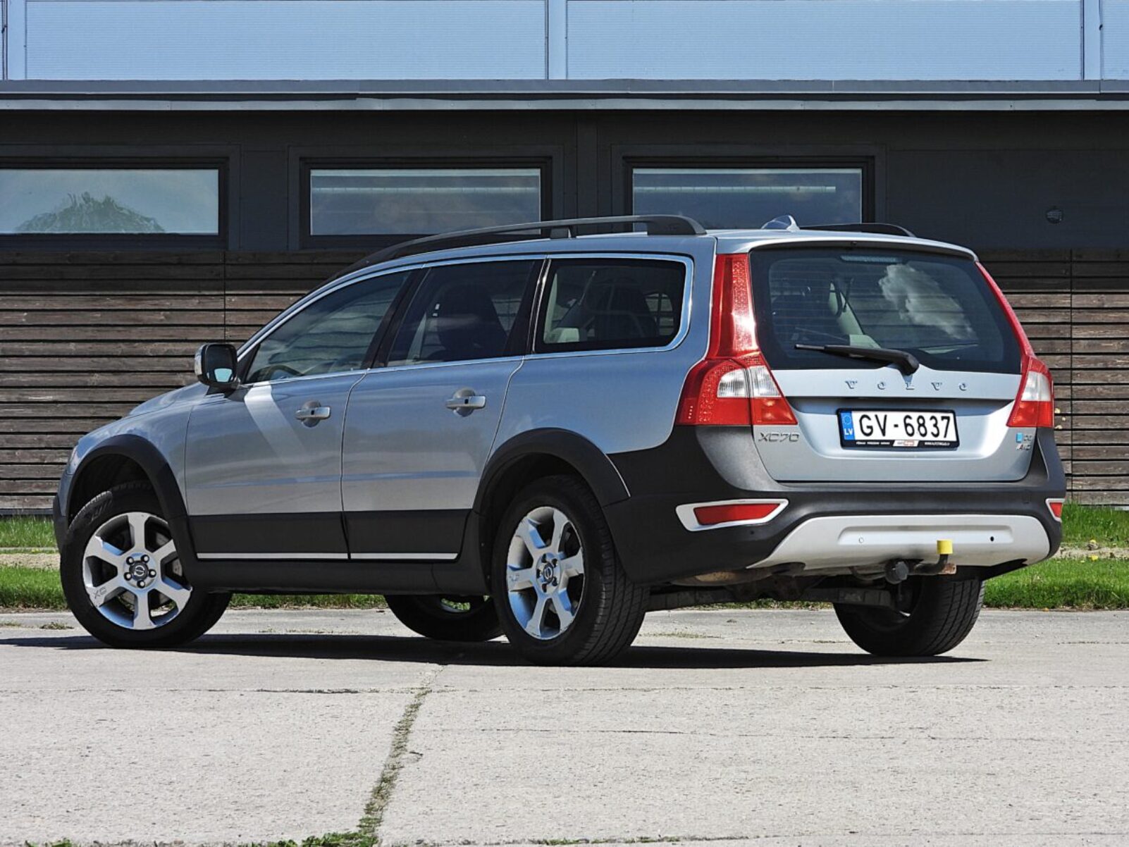 VOLVO XC70