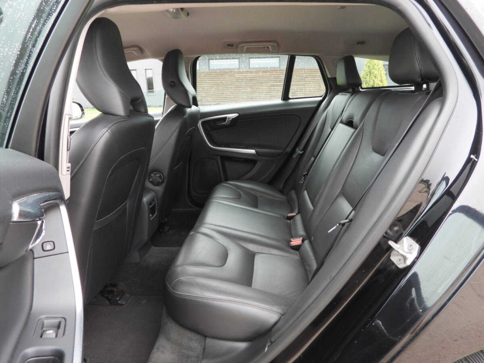 VOLVO V60 PLUG IN HYBRID