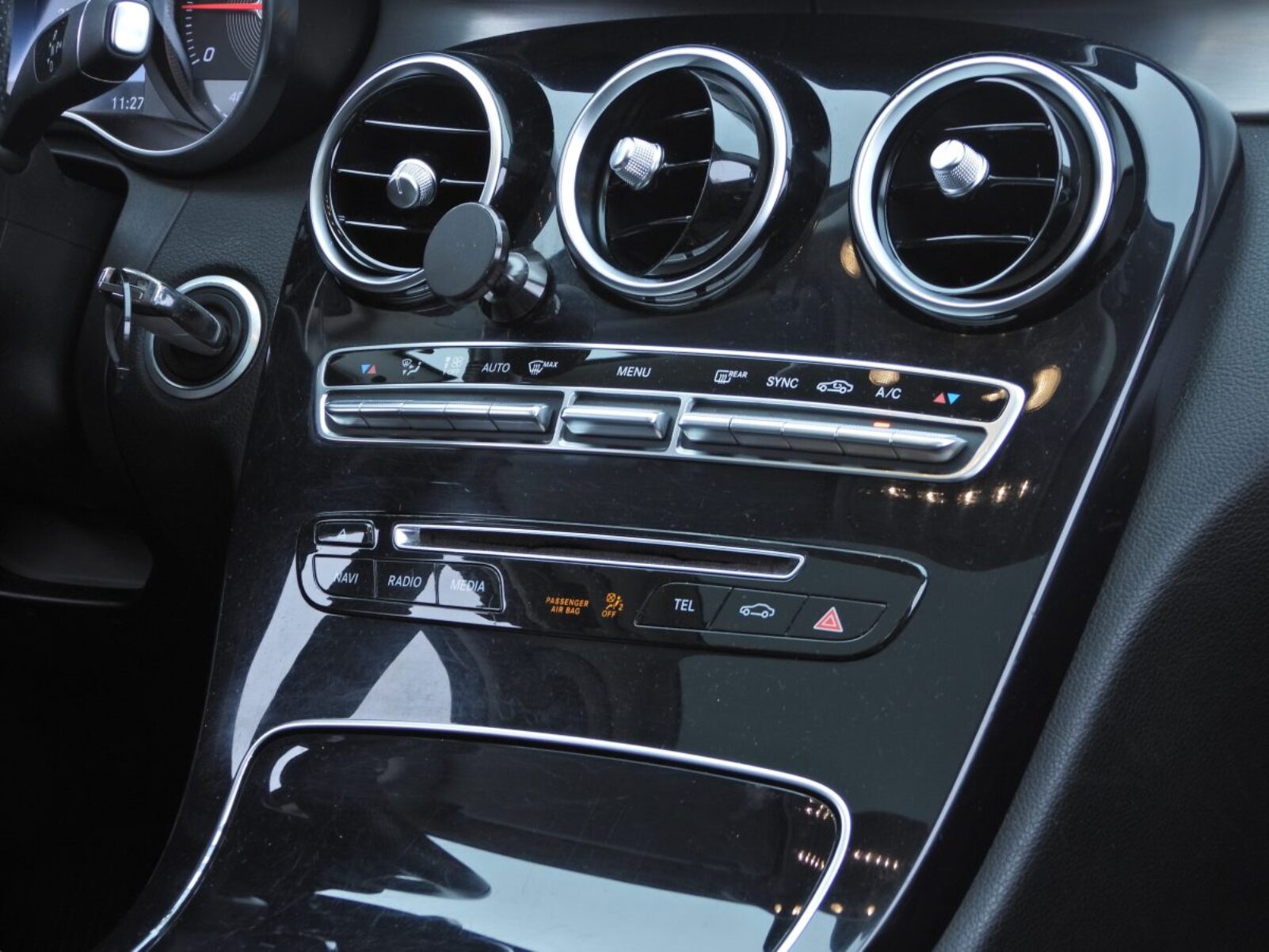 MERCEDES BENZ C220 D